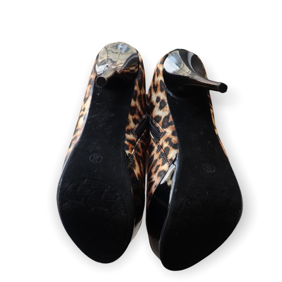 NWOT Leopard Print Platform Heels - Dollhouse size 10 - Picture 2 of 6